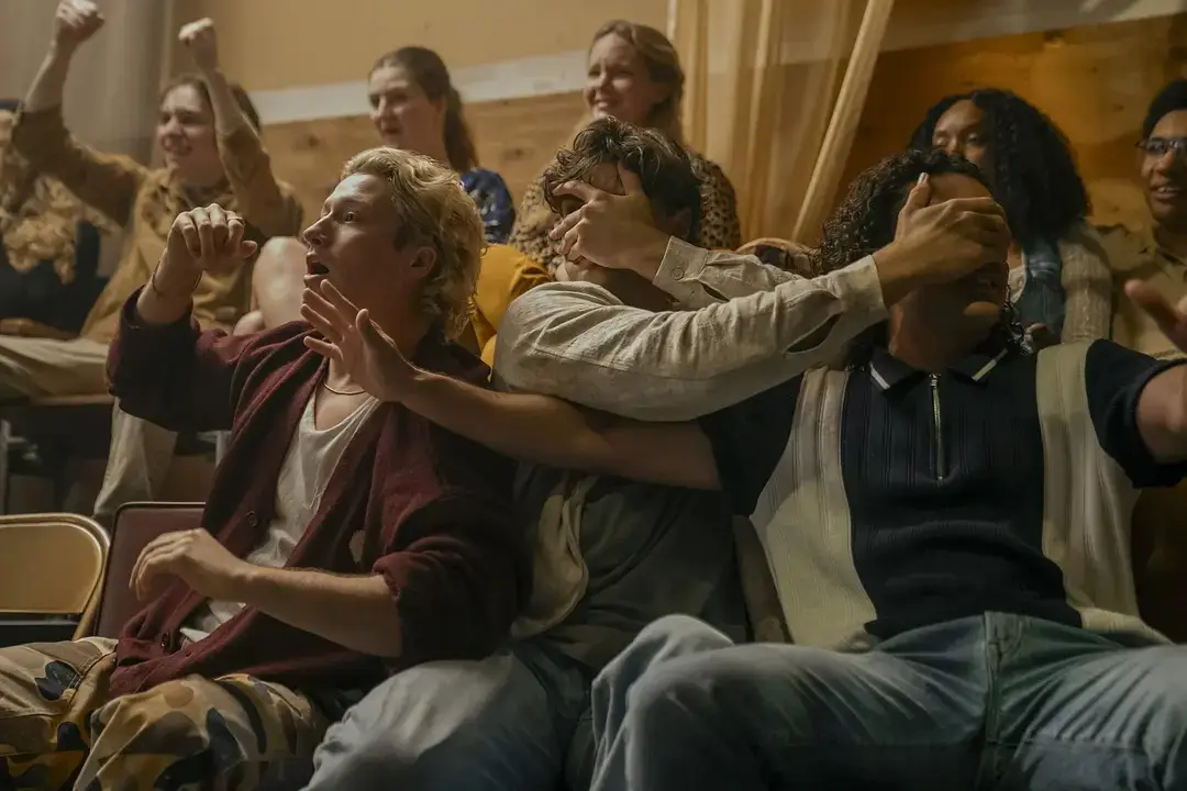 欧美绝伦推理爱情片_轻松好看美剧推荐 校园之外 福尔摩斯小姐3